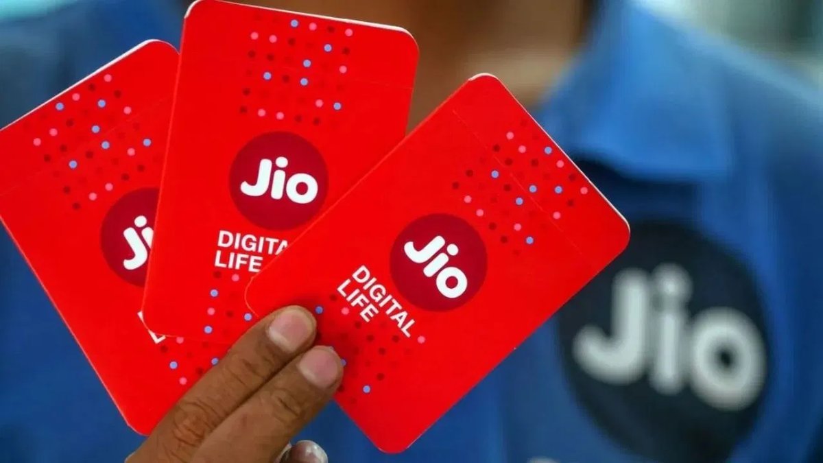 Jioનો ₹999 પ્લાન: 98 દિવસ, રોજ 2GB ડેટા અને અનલિમિટેડ 5G