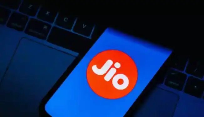 Jio નો 449 કે 500 રૂપિયાનો પ્લાન? જાણો કયો તમારા માટે બેસ્ટ છે