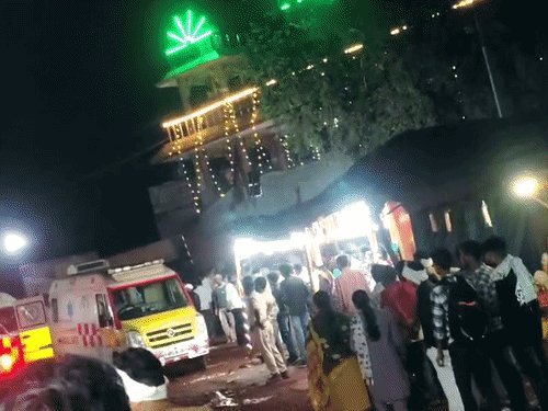 ગ્વાલિયર: શીતળા માતા મંદિર પાસે ટ્રકે 45 શ્રદ્ધાળુઓને કચડ્યા, 13ના મોત, 29 ઘાયલ