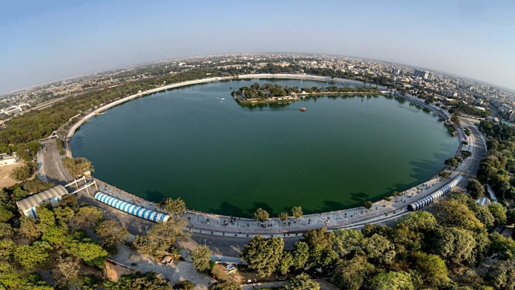 અમદાવાદ: નર્મદા નહેરમાં પાણી ઘટતાં 25 ઓક્ટોબરે પાંચ ઝોનમાં પાણીકાપ, 60 લાખ લોકોને અસર