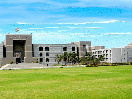 સોમનાથ મંદિર નજીક નોનવેજ પ્રતિબંધ પર ગુજરાત હાઈકોર્ટનો ચુકાદો: રાજ્ય સરકારનું જાહેરનામું રદ, આજીવિકાનો મુદ્દો મહત્ત્વનો