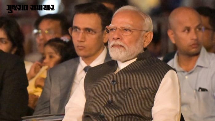 વડાપ્રધાન મોદીનો ગુજરાત પ્રવાસ: નર્મદા ઘાટ પર મહાઆરતીમાં ઉપસ્થિત, આજે એકતા પરેડમાં ભાગ લેશે