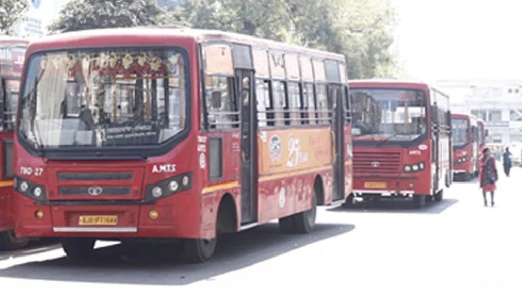 અમદાવાદ ઓટો હડતાળ: AMTSએ વધારાની બસો દોડાવી, મુસાફરોને રાહત