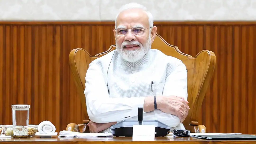 PM મોદીના 76માં જન્મદિવસે ગુજરાતમાં 18,500 સ્થળોએ 'આશીર્વાદનો દીવડો', અમિત શાહ-રાહુલ સહિતે આપી શુભકામના