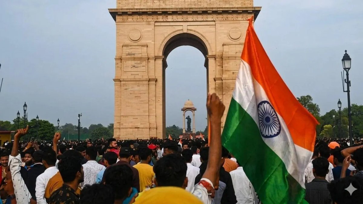 ભારતીય નાગરિકતા: જન્મથી નાગરિકતા મેળવવાના નિયમો અને બંધારણીય જોગવાઈઓ સમજો