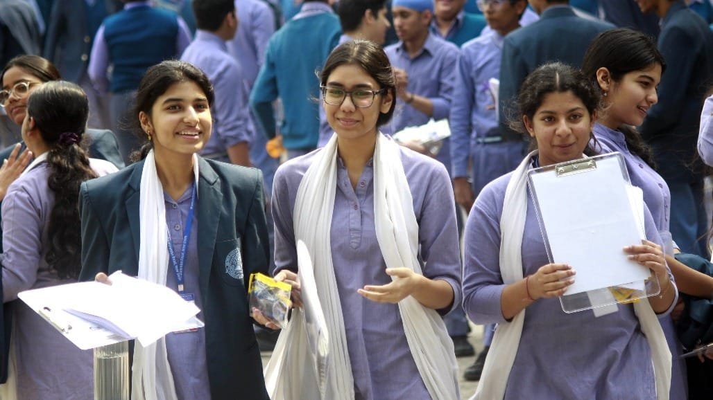 CBSE ધોરણ 10 અને 12ની 2027 બોર્ડ પરીક્ષાના સેમ્પલ પેપર જાહેર, માર્કિંગ સ્કીમમાં ફેરફાર નહીં