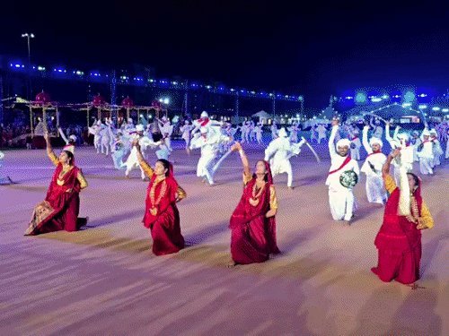 GMDC ગ્રાઉન્ડની વાઇબ્રન્ટ નવરાત્રિમાં આ વર્ષથી પેઇડ એન્ટ્રી, ગરબા રસિકોમાં મિશ્ર પ્રતિક્રિયા