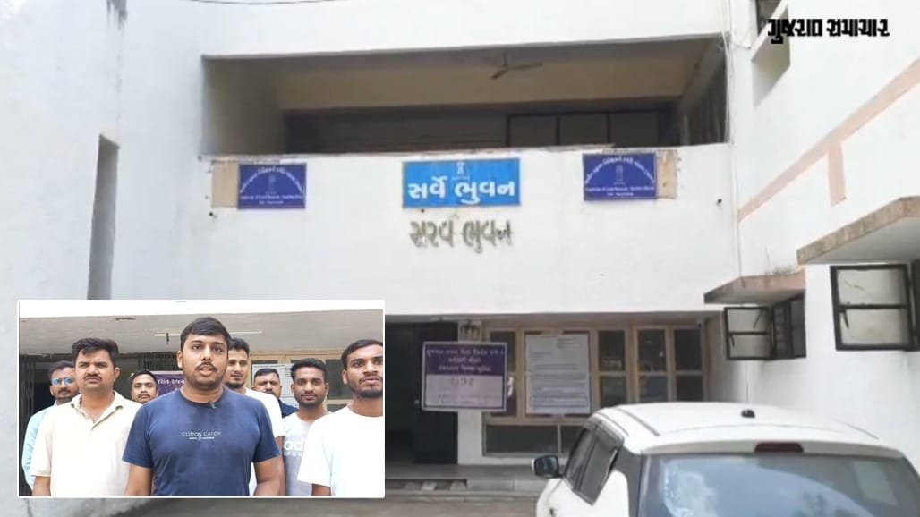 પંચમહાલ લેન્ડ રેકોર્ડઝ કચેરીમાં વર્ગ-3 કર્મચારીઓની હડતાળ સાતમા દિવસે પણ ચાલુ, જમીન સંબંધિત કામગીરી ઠપ