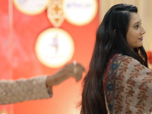 અમદાવાદમાં પ્રેગ્નન્ટ મહિલાઓ માટે ખાસ સાત્વિક ગરબા, 17 ઓક્ટોબરે AC હોલમાં 250 કપલ્સને પ્રવેશ