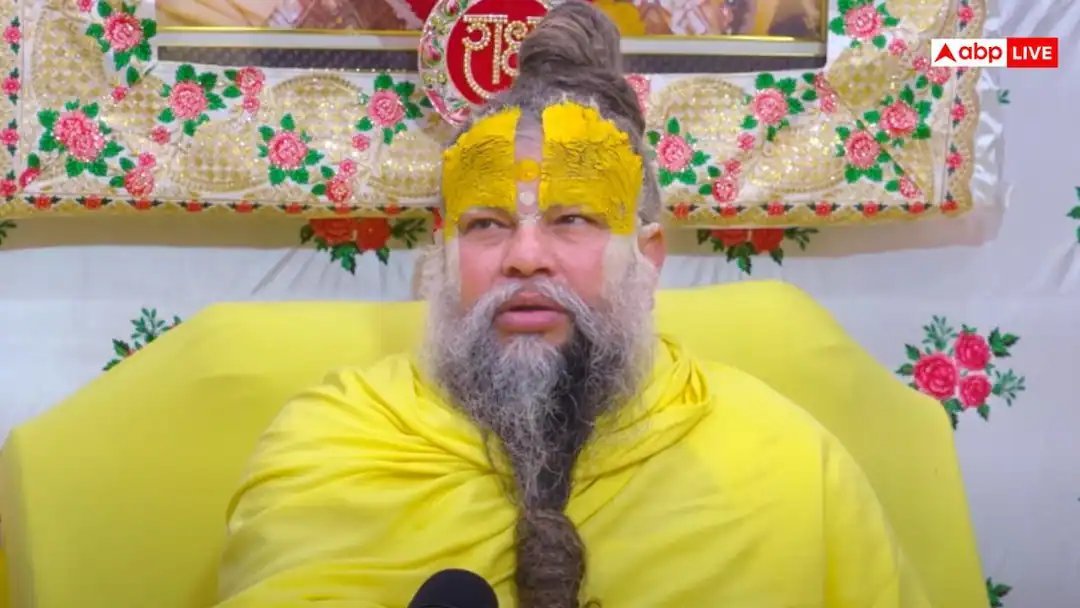 પ્રેમાનંદ મહારાજના આશ્રમ પર ગંભીર આરોપો: વિરાટ કોહલીને ₹5 કરોડની ઓફરનો દાવો, CBI તપાસની માંગ